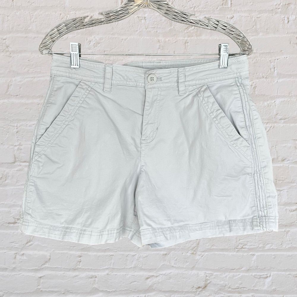 EUC Eddie Bauer Womens Lightweight Cotton Shorts Pale Gray 8